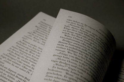 Buch © Flickr /rudolf_schuba