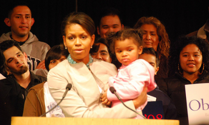 Michelle Obama mit Kind © flickr / Steve Rhodes