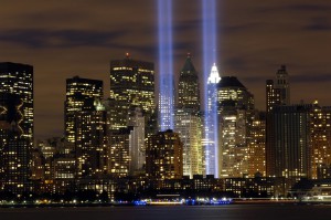Lichtsäulen in Gedenken an den 11. September